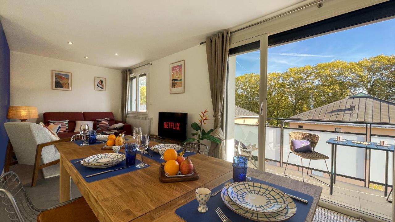Homey Montaigne - New - A 1 Min A Pied Du Lac D'Annecy - 2 Balcons Prives - Appartement Avec 2 Chambres - Stationnement Gratuit Toute L'Annee Sauf En Ete - Juin A Aout Zewnętrze zdjęcie